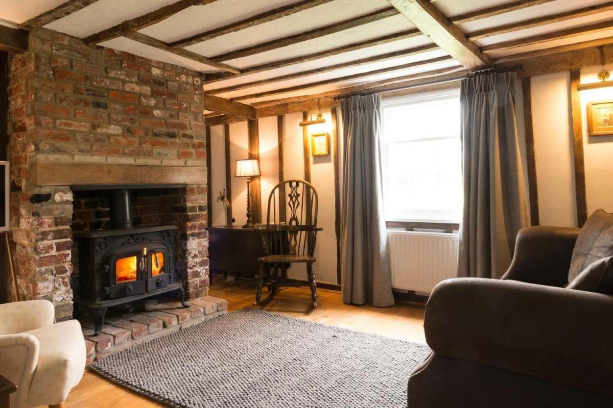 Navigation Cottage On The Historic Sea Lock Overlooking The Nature Reserve Maldon Exteriör bild