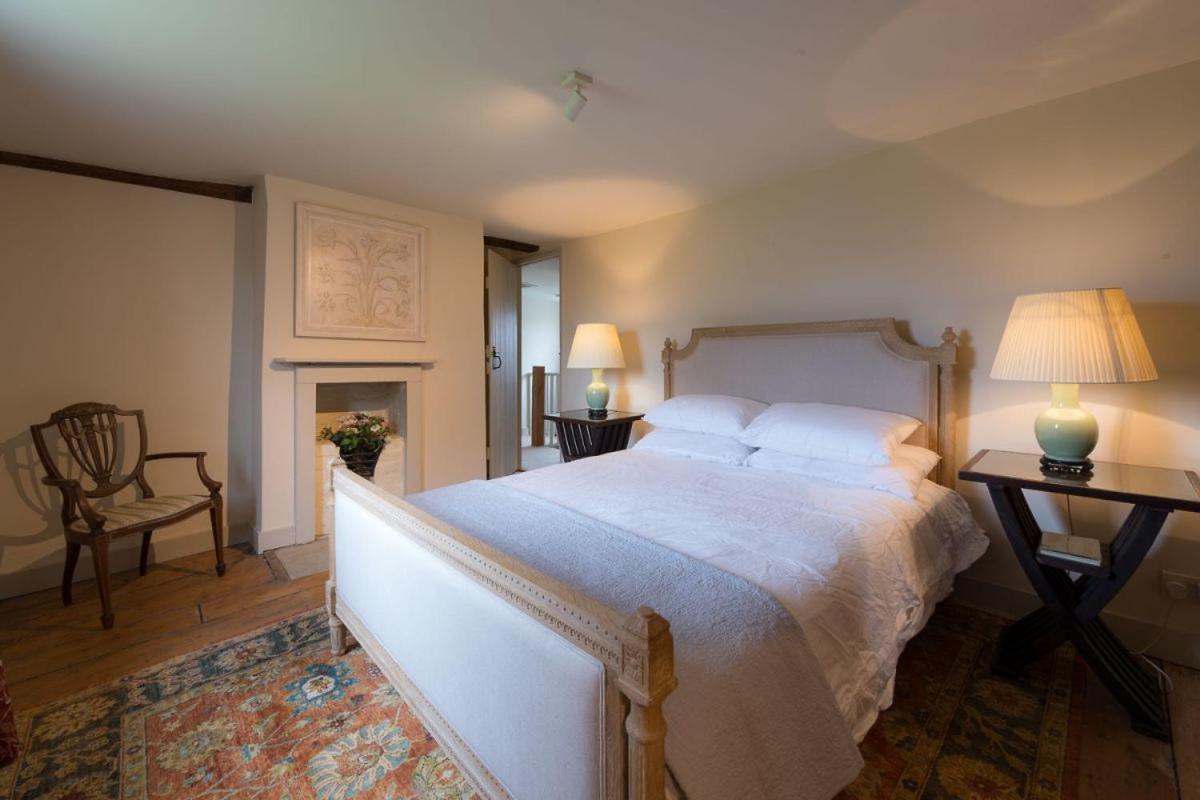 Navigation Cottage On The Historic Sea Lock Overlooking The Nature Reserve Maldon Exteriör bild